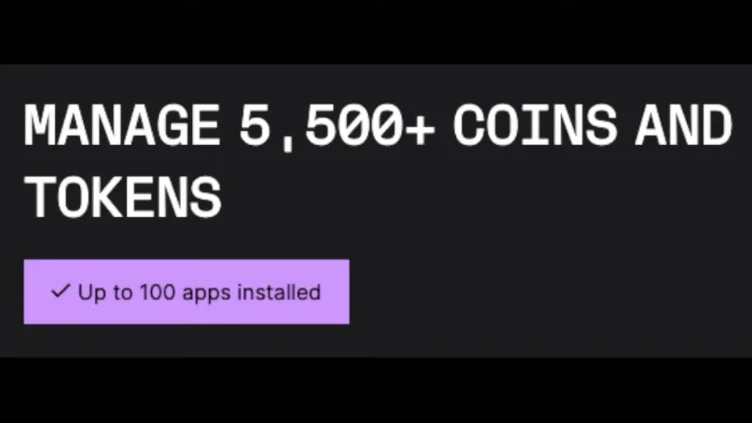 Graphic showing the capability of the Ledger Nano S Plus to manage 5,500+ coins and hold 100 apps.